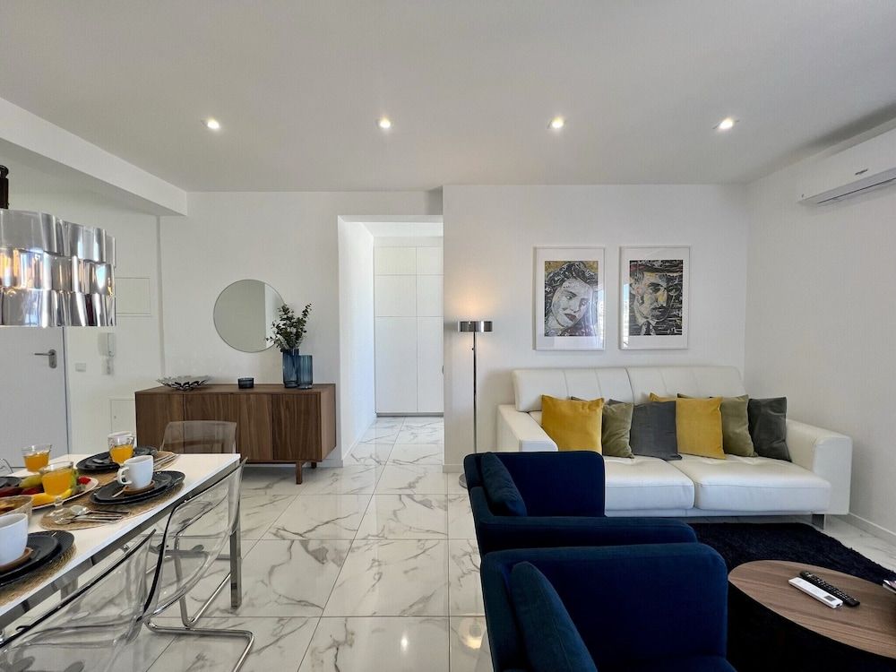 Faro Deluxe by Homing Apartment, 3 Bedrooms, Terrace 14