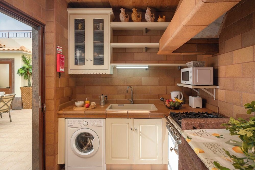 Villa Areal I in Porto Santo Basic Studio, 1 Queen Bed, Non Smoking 9