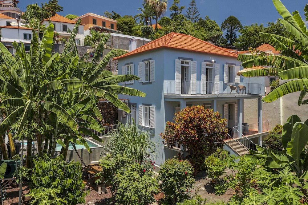 Basic Villa, Multiple Beds