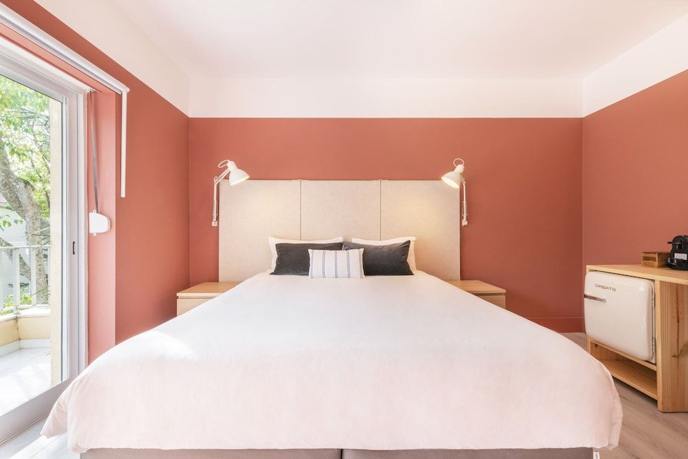 Olala Rainbow Suites