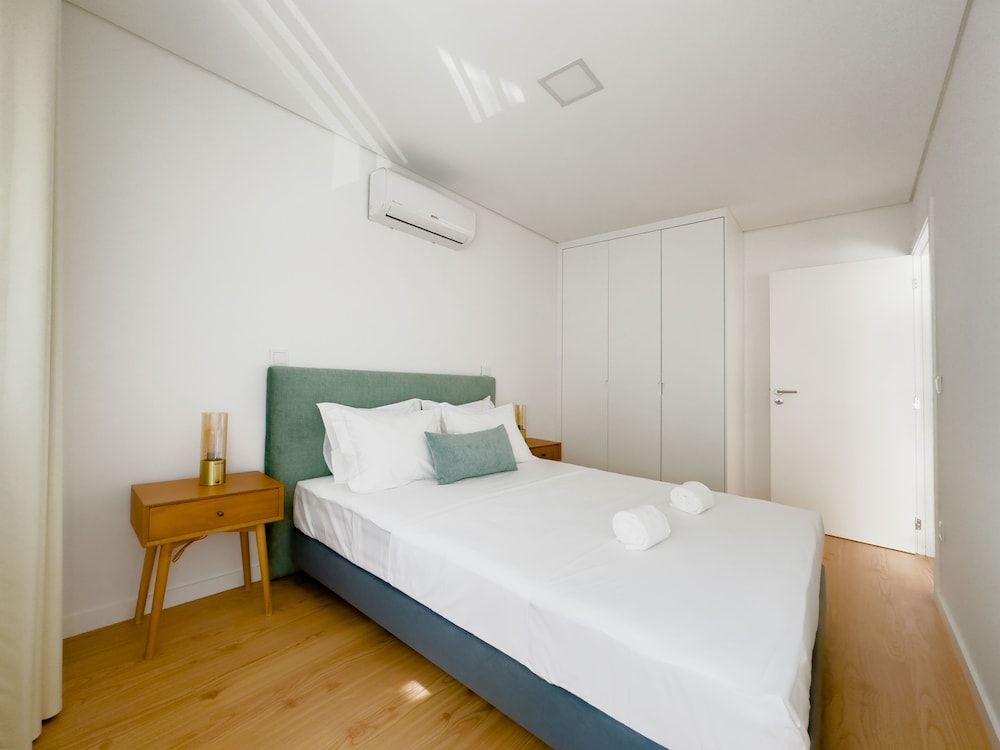 Apartment 7