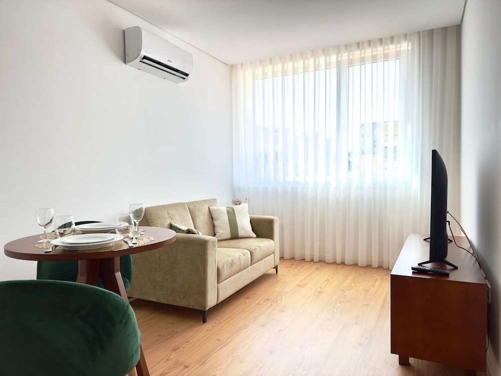 Apartment 5