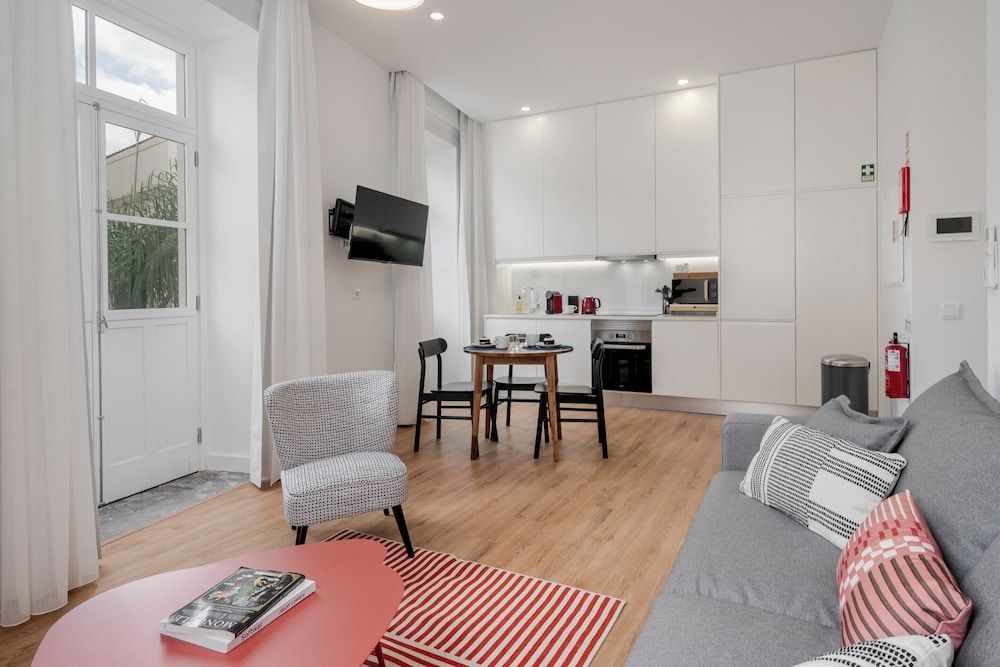 City Apartment, 1 Queen Bed with Sofa bed, Non Smoking