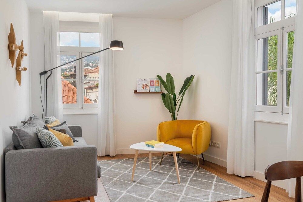 Comfort Apartment, 1 Queen Bed with Sofa bed, Non Smoking