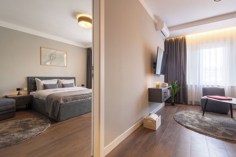 Deluxe Apartment, City View