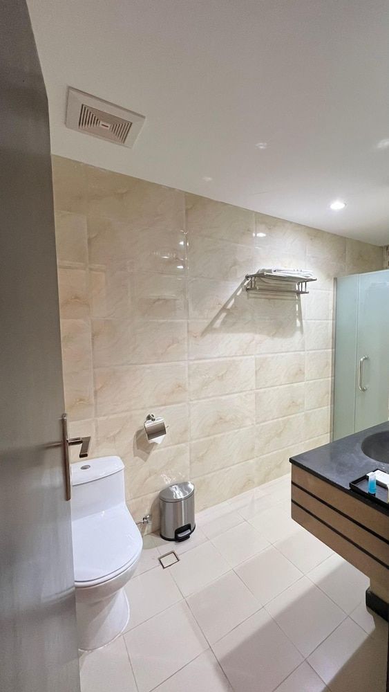 MBN Artama Hotel Deluxe Room, 1 Bedroom, Ensuite 2