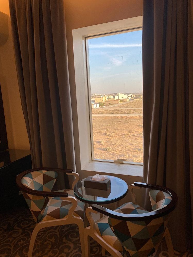 MBN Artama Hotel Deluxe Twin Room, City View 2