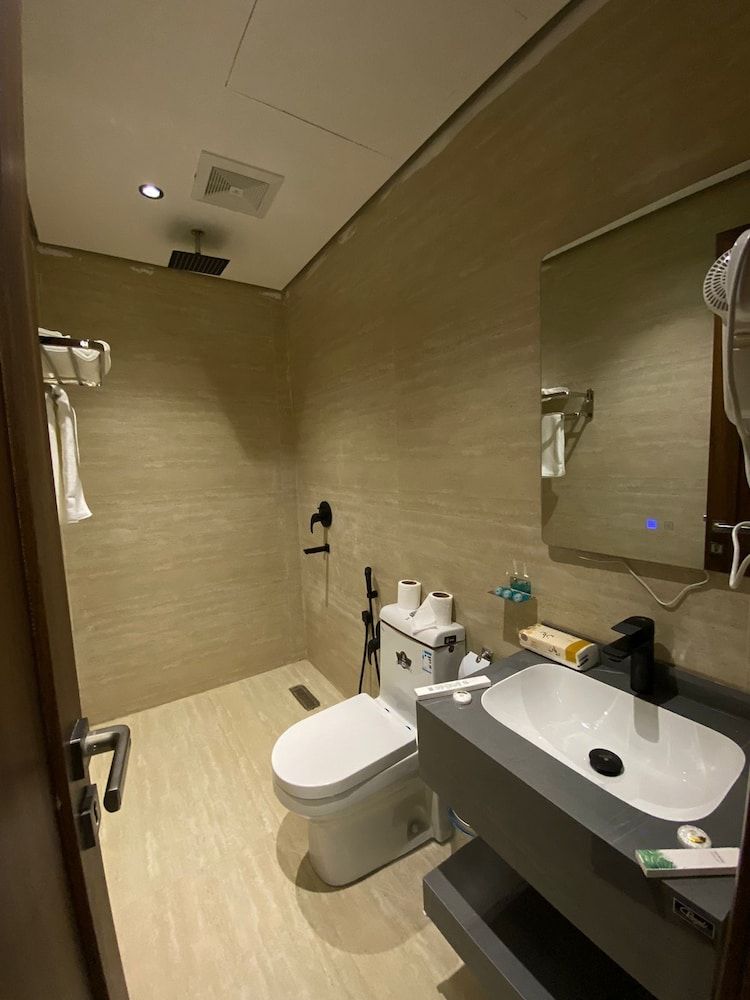 qimam park hotel 9 Deluxe Double or Twin Room, City View 14