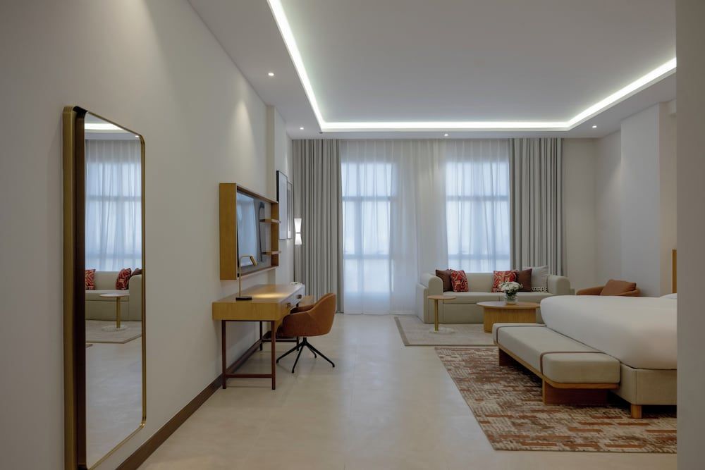 Mercure Hotel Khamis Mushait Deluxe King Room 6