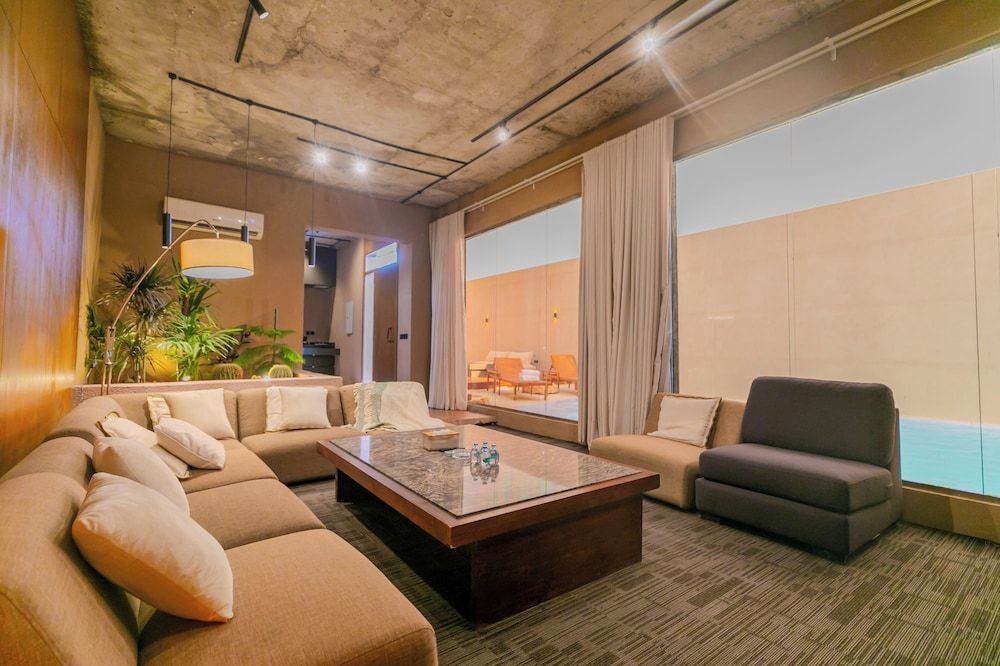 Portal Chalets With Private Pool-Al Arid Superior Chalet 8