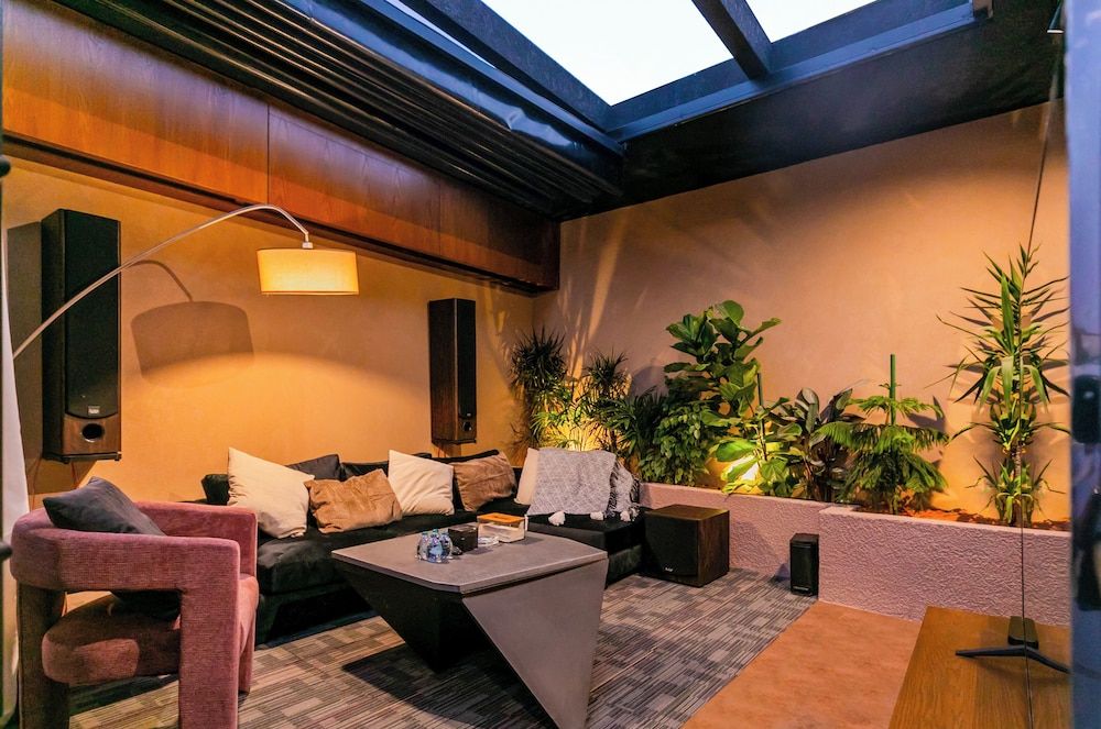 Portal Chalets With Private Pool-Al Arid Luxury Chalet 4