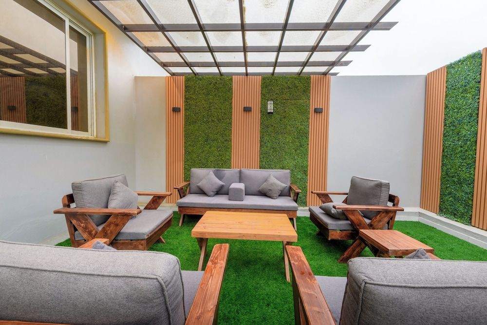 Midtown Majestic Garden Abha Villa, Balcony, Pool View 13