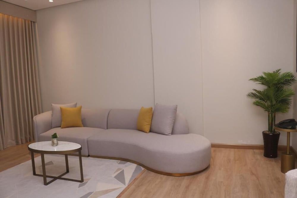 Palm Gate Hotel Suites Junior Suite 4