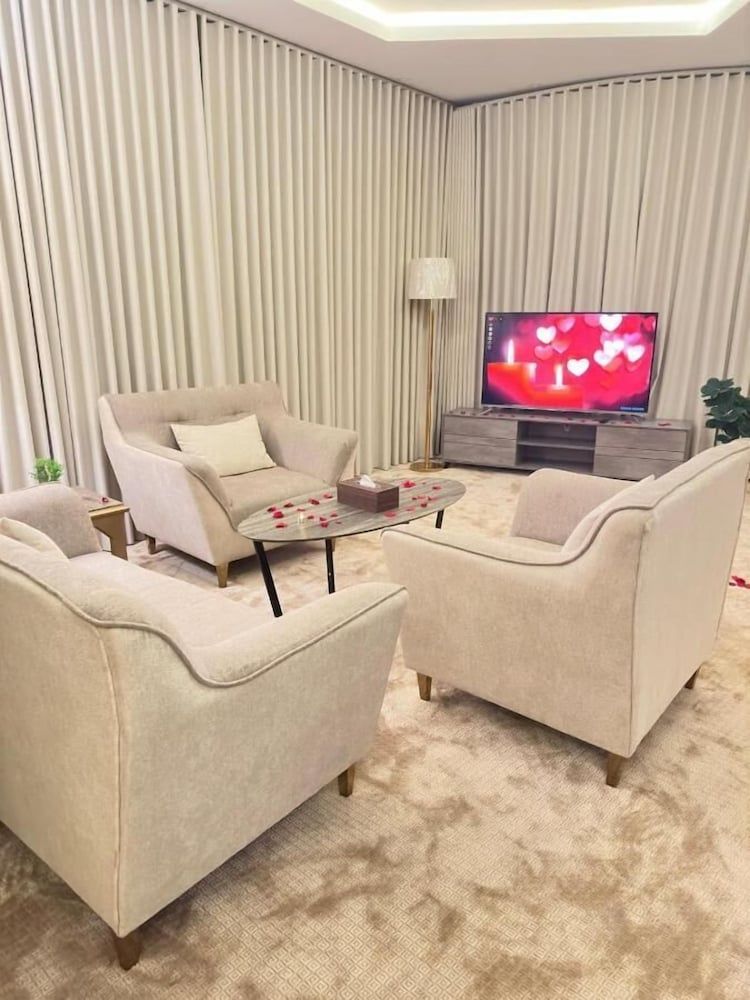 Ferbion hotel Two-Bedroom Suite 9