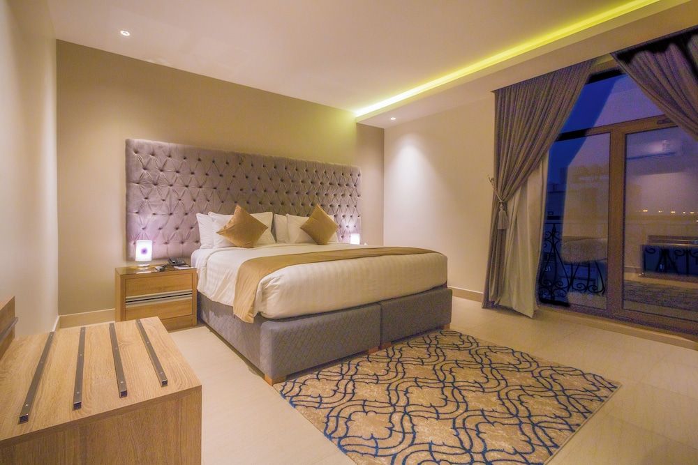 Junior Double Room, 1 King Bed