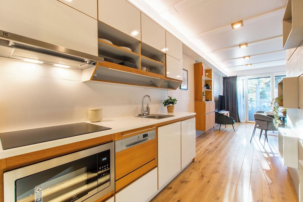 Uptown Hotel Apartments Deluxe One-Bedroom Apartment 5