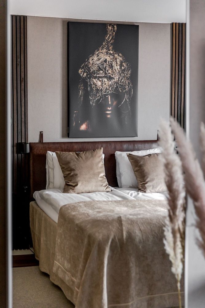 XHOTEL Superior Double Room 5