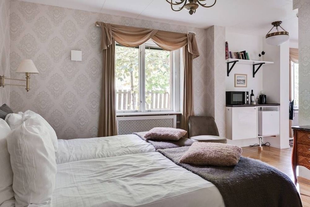 Basic Triple Room