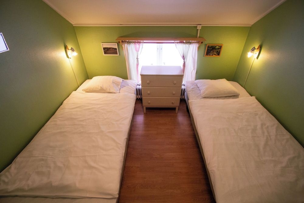 Basic Double Room, Garden View