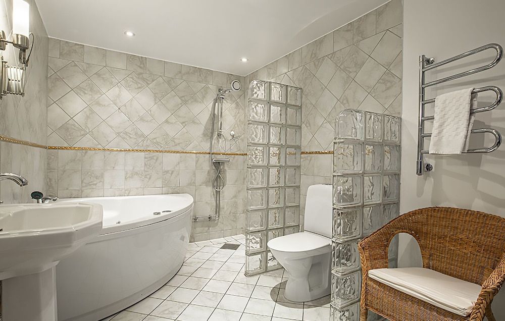 Continental Apartment Hotel Helsingborg Exclusive Double Room, 1 King Bed 3