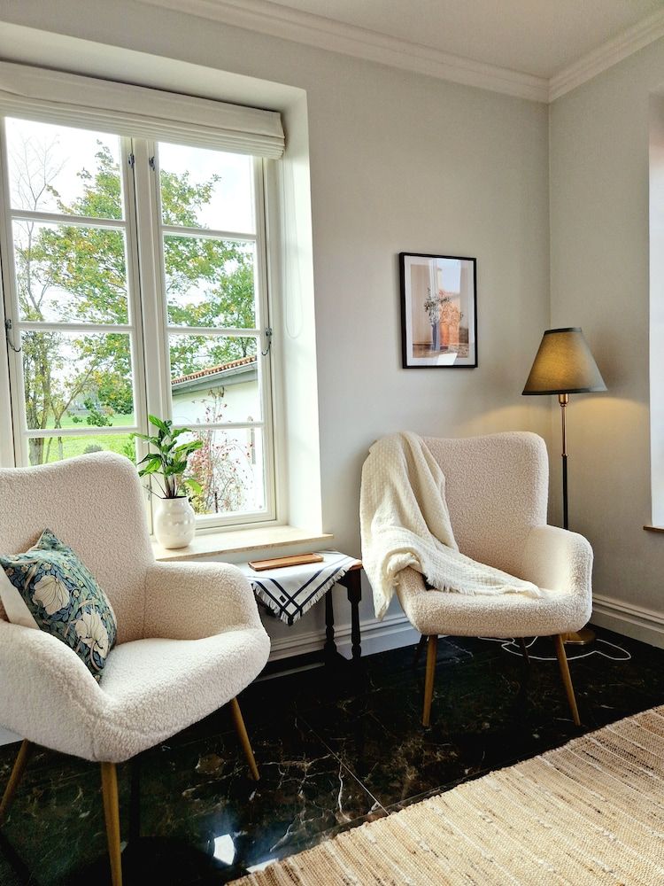 Fontänens Bed & Breakfast Standard Double Room, 1 King Bed, Private Bathroom, Garden View 4