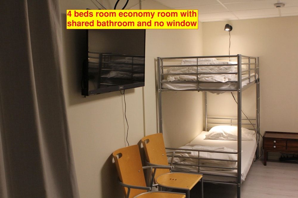 Hotell Bromma Economy Quadruple Room (shared bathroom, no windows) 7