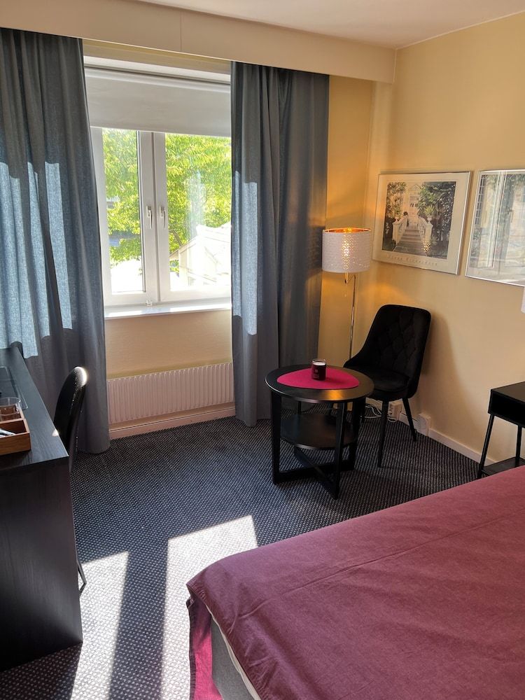 Noah Longstay Basic Single Room 3