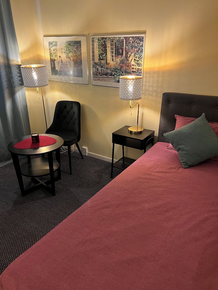 Noah Longstay Basic Single Room 10