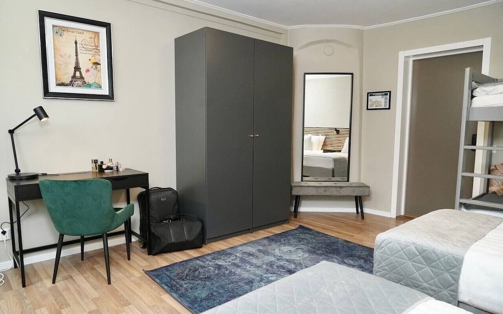 LaFri Quadruple Room 3