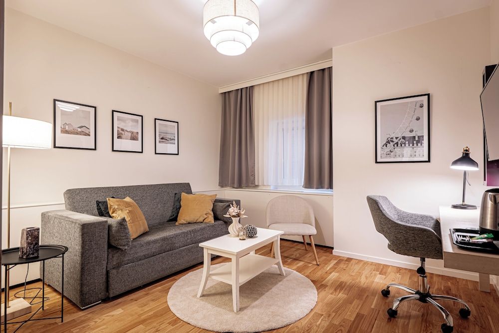 Injoy Premium Solna Premium Room 5