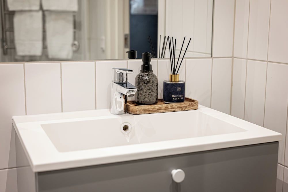 Injoy Premium Hotel Uppsala Luxury Double Room 18