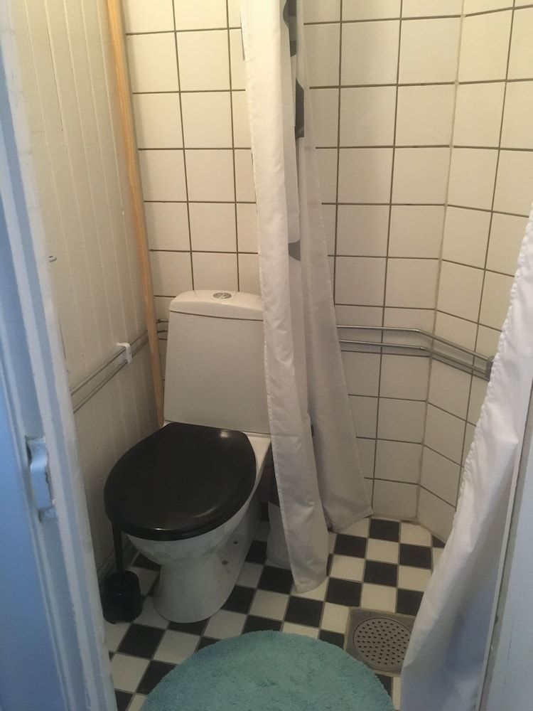 Varmdovagen B&B Cottage Twin Room (3) 10