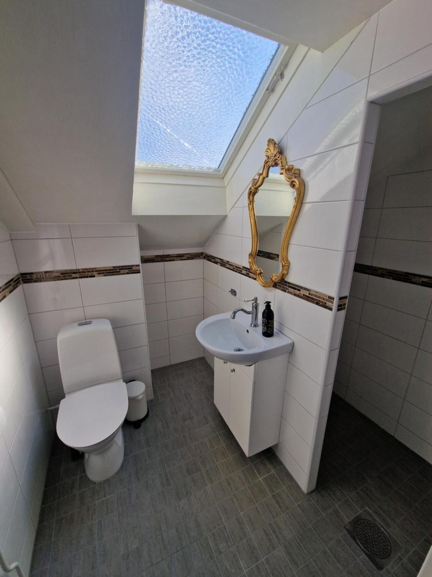 Maisonette With Private Bathroom