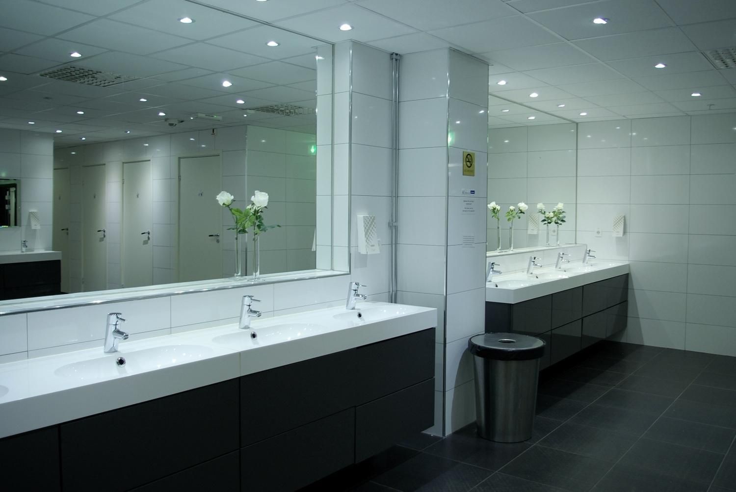 Single Room with Shared Bathroom