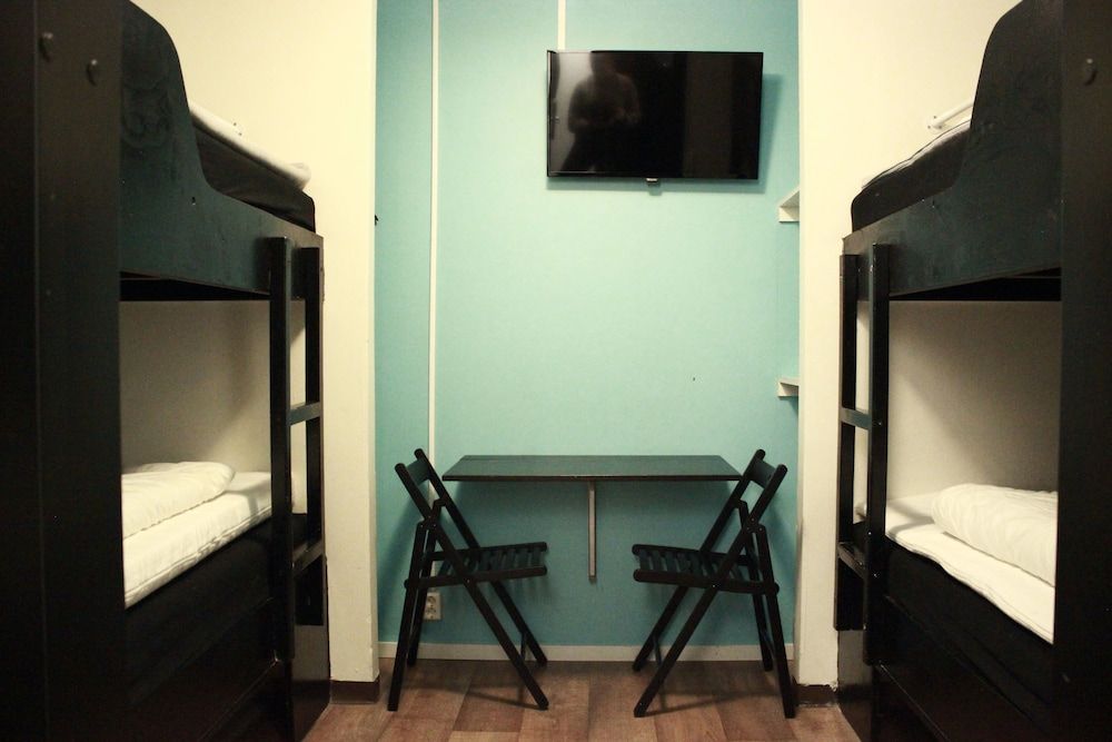 Vandrarhem Uppsala Centralstation - Hostel Shared Dormitory, Mixed Dorm, Shared Bathroom 7