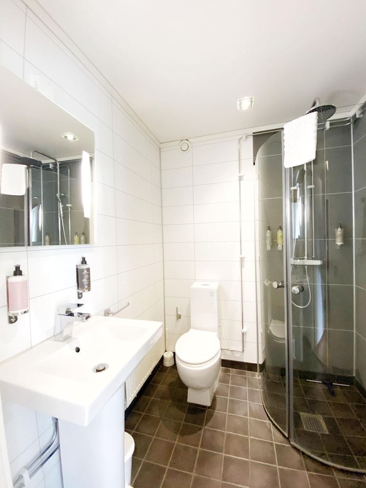 Wiks Slott Superior Double Room 2