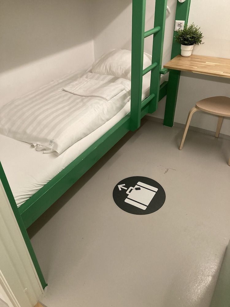 Winstrup Hostel Minihotel, small twin room