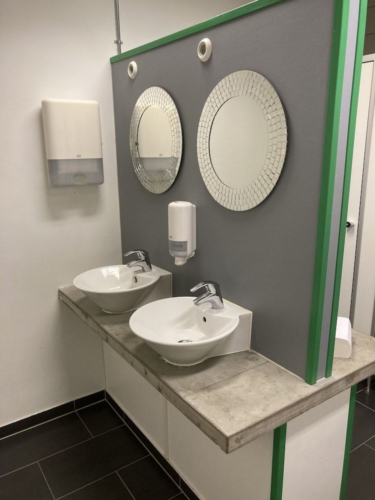 Winstrup Hostel Minihotel, small double room 4