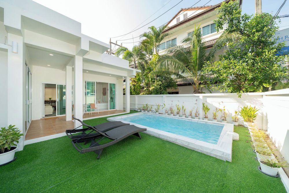 Beachfront 2BR Pool Villa DelMar Kamala