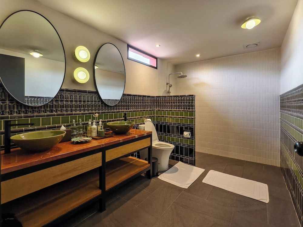 Niran Farm Double Room, Lake View 4