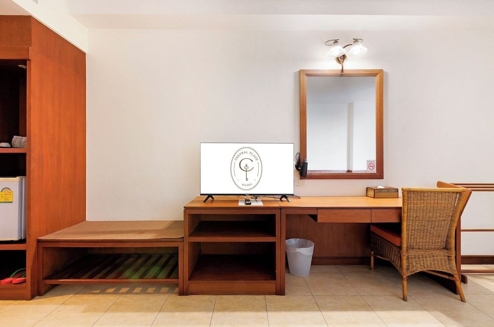 Central Place Hotel Standard Twin Room 5