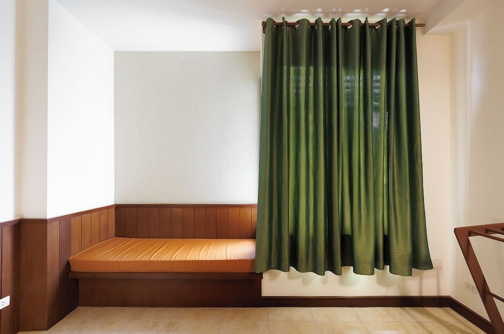 Central Place Hotel Standard Twin Room 3