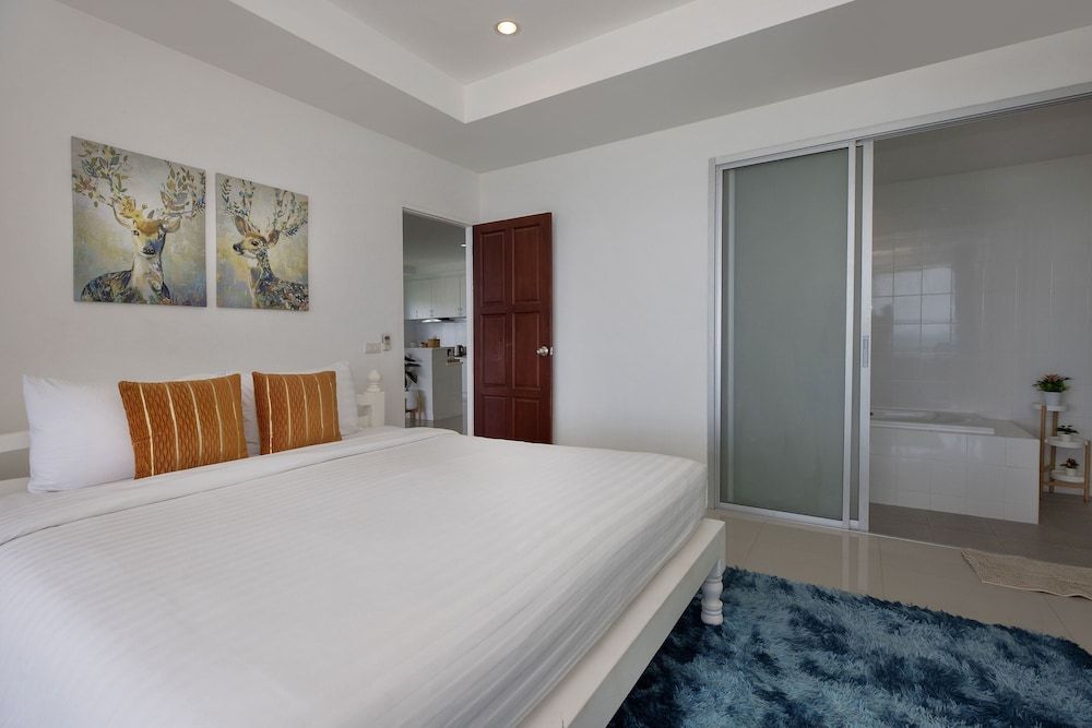 Ocean View Jacuzzi 3BR Kata Penthouse Design Apartment, 3 Bedrooms, Ocean View 4