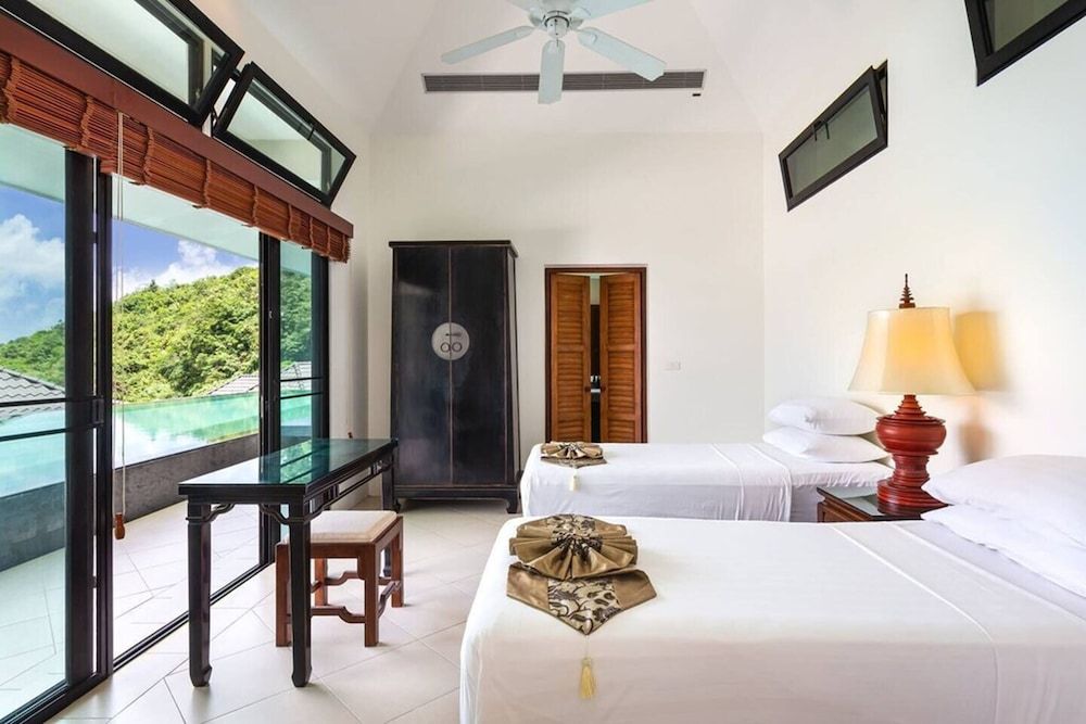 Luxury Beachfront Tai Pan Villa Villa, 4 Bedrooms 5