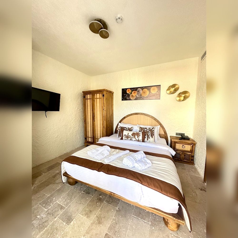 Classic Room, 1 Queen Bed