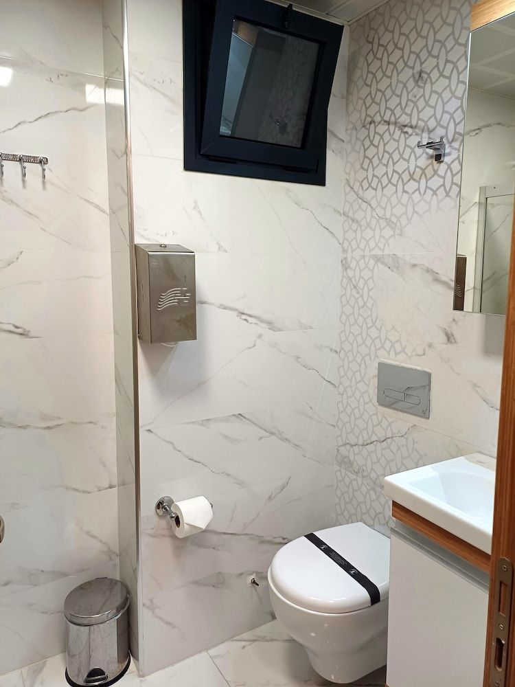 Del Puerto Hotel Standard Room 4