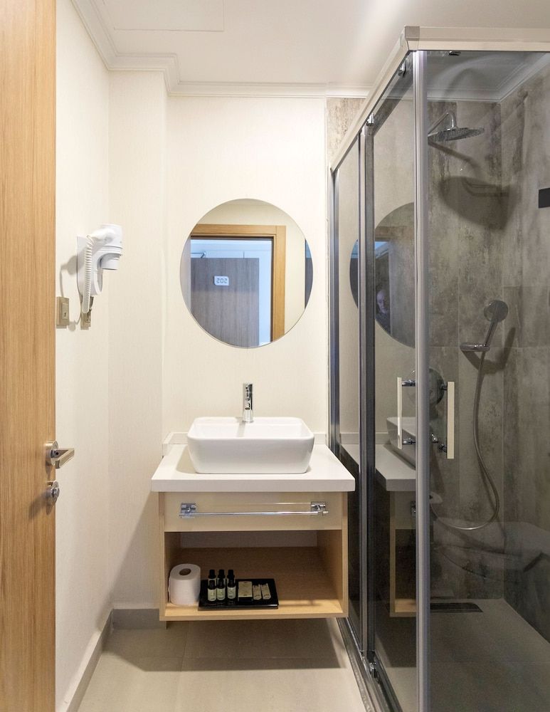 GULLUK UNO ELEGANCE OTEL JUNIOR SUIT ROOM 2