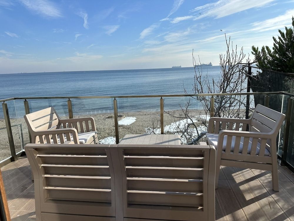 Kingway Suite Deluxe Room, 1 King Bed, Terrace, Sea View 6