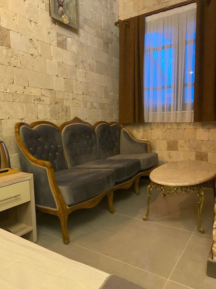 Konak Esila Pansiyon Comfort Double Room 2