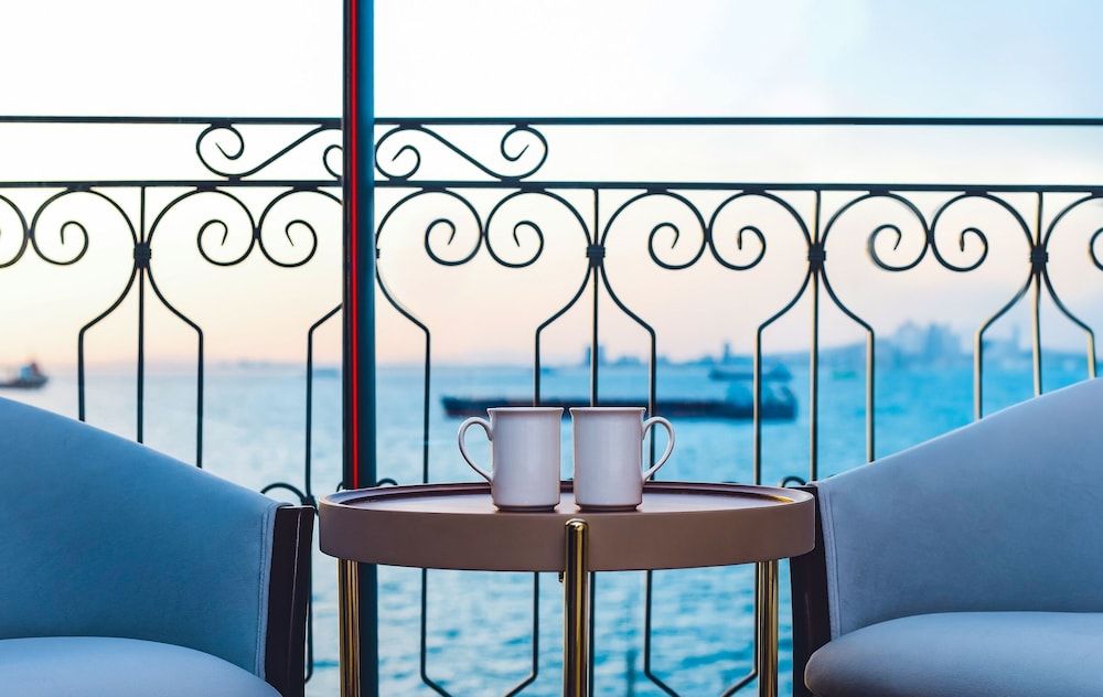 Deluxe Twin Room, 2 Twin Beds, Sea View